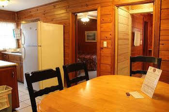 Aurora'S Kentucky Lake Cottages Exterior photo